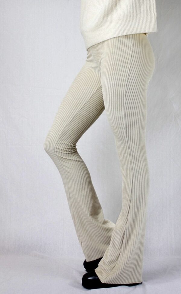 Ribbed flared pants beige