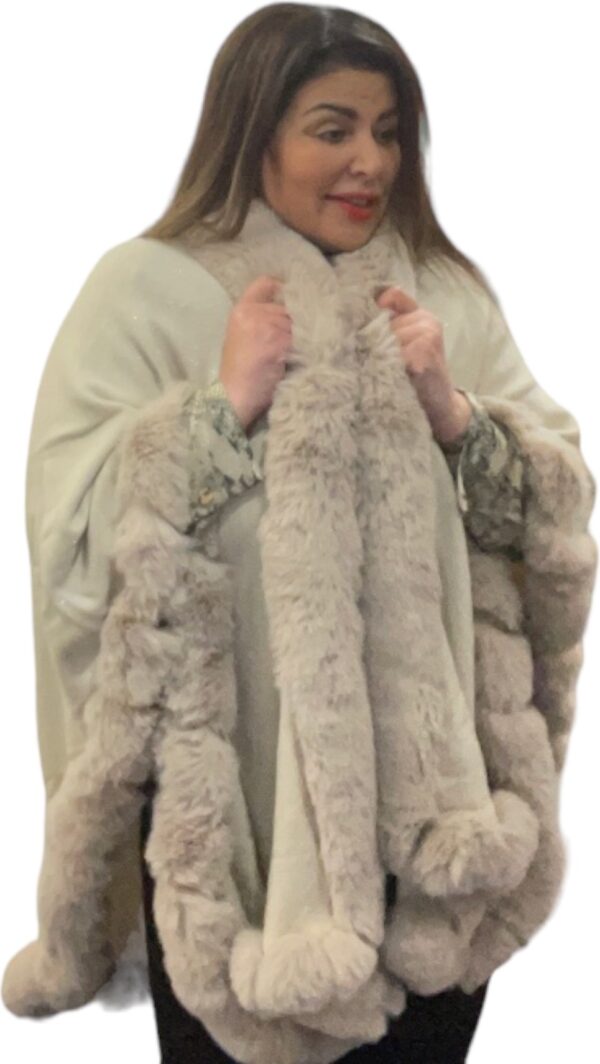 Poncho cape Faux Fur beige de luxe